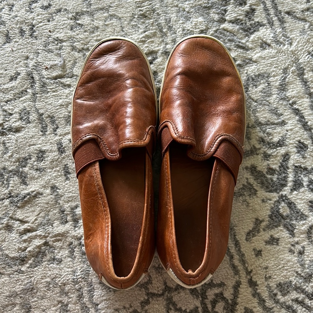 Fry shoes size 8